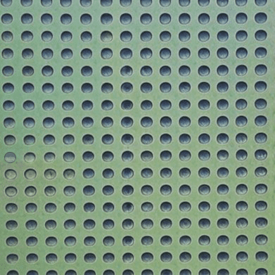 Алюминиевый перфорированный лист 1x1000x2000 мм Qg 10,0-14,0 порошковое окрашивание, глянец